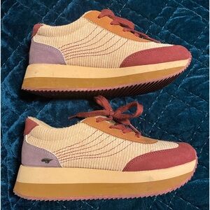 RocketDog Platform Sneakers